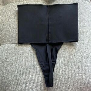 LA VIE EN ROSE | control top thong shapewear NWOT